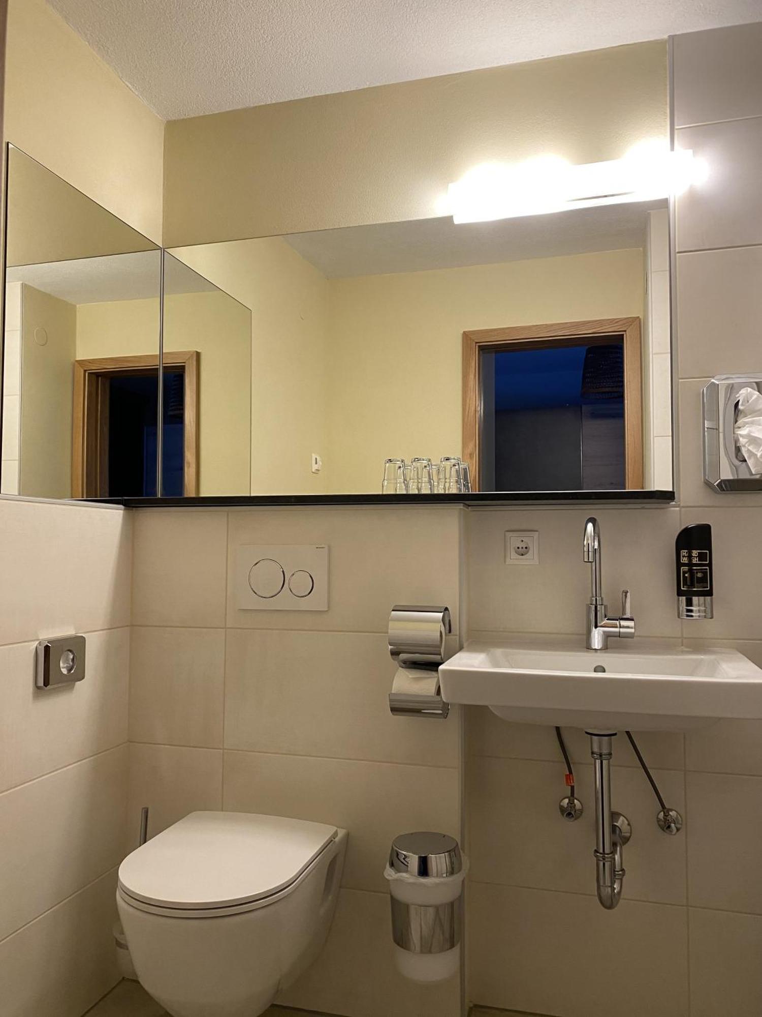 Fuchswirt Kelchsau Landgasthof-Hotel هوبفغراتن إم بريكسنتال المظهر الخارجي الصورة